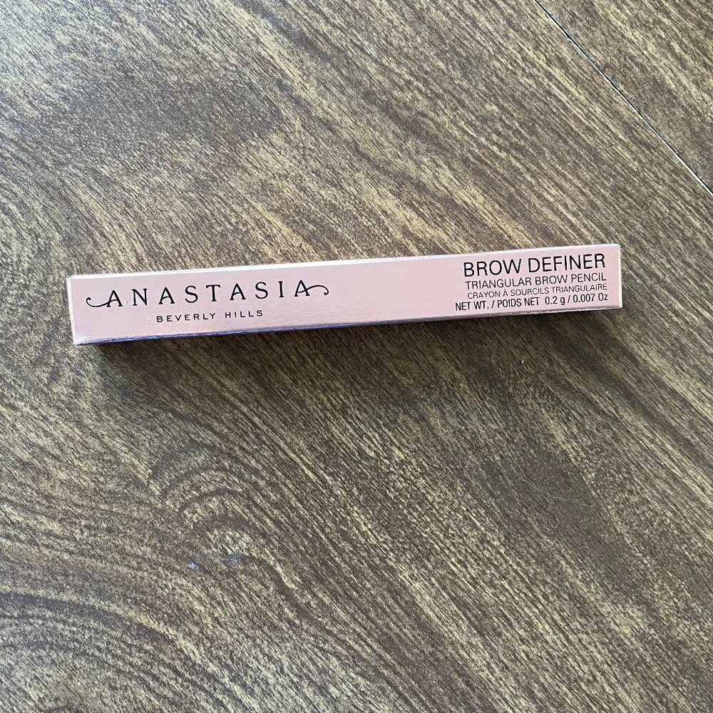 Anastasia Beverly Hills Brow Definer 3-in-1 Pencil in Dark Brown